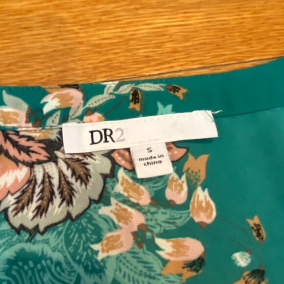 DR2 Woman’s Flower Floral Vneck Blouse Long Sleeve Size Small - Picture 2 of 10